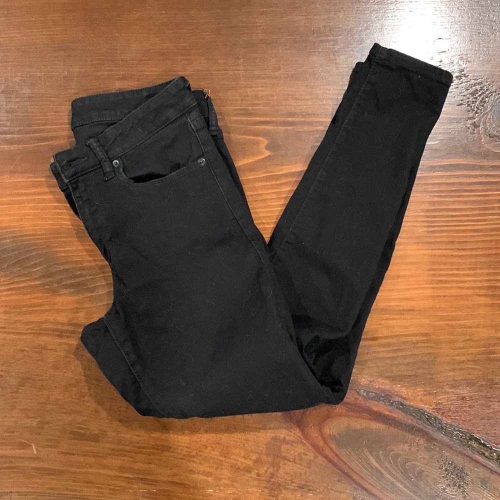 🌵3/$15 🌵 Gap curvy true skinny / size 28